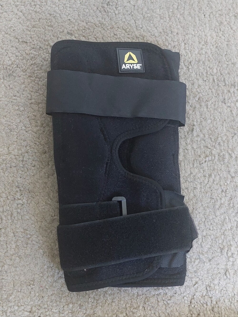 Aryse Medical Black Knee Brace Support - Adjustable Stabilizer